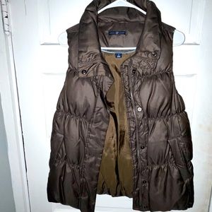 Gap down vest brown